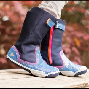 Camille Shimmer Plae Boots